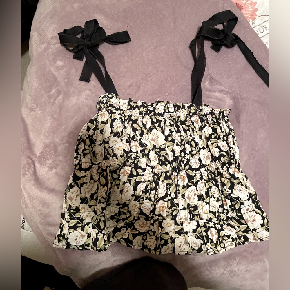 Floral cropped tank